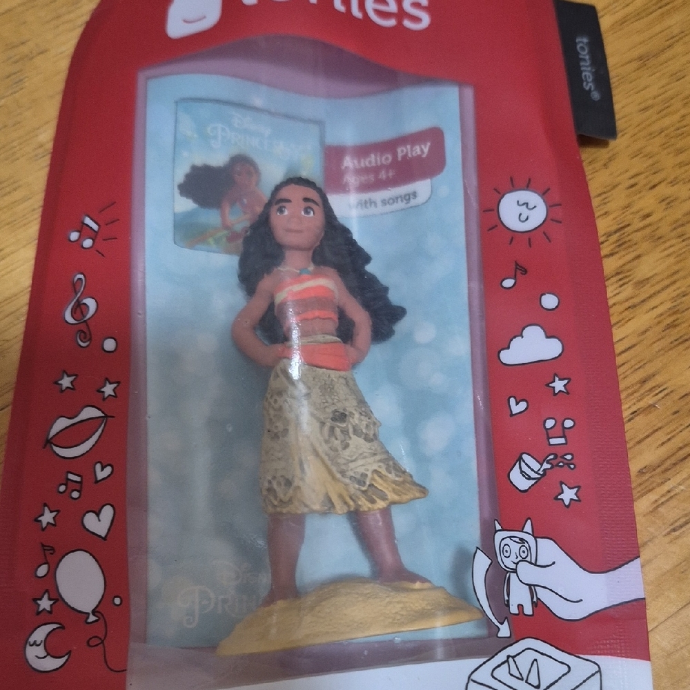 NEW--Moana Audio Play Figure - Red and Brown